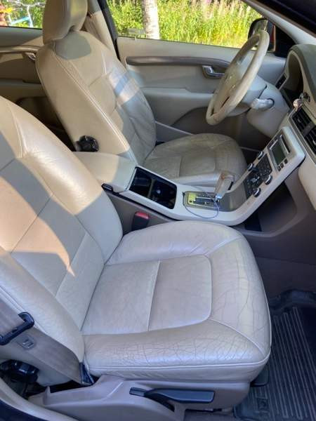 Volvo V70 Лон-ле-Сонье - изображение 5