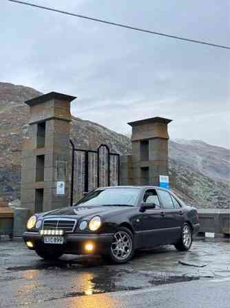 Mercedes-Benz E Hämeenkyrö