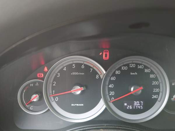 Subaru Legacy Холлола - изображение 6