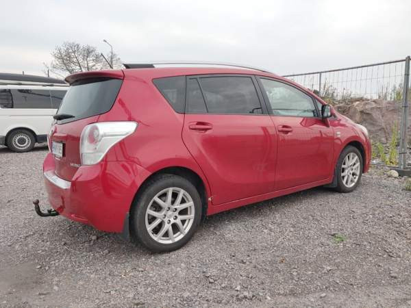 Toyota Verso Helsinki - valokuva 2