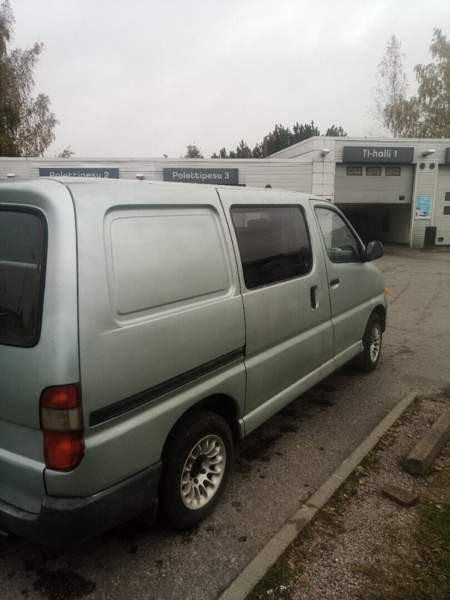 Toyota Hiace Киркконумми - изображение 1