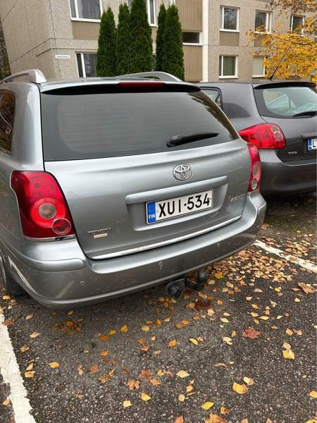 Toyota Avensis Тампере - изображение 8