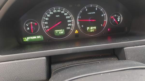 Volvo XC90 Сейняйоки - изображение 7