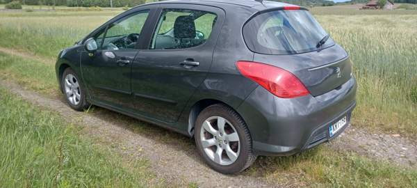 Peugeot 308 Halikko - изображение 6