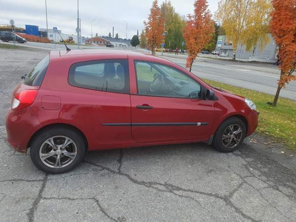 Renault Clio Йоэнсуу - изображение 2