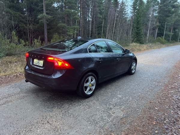 Volvo S60 Oulu - valokuva 4