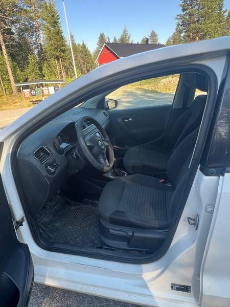 Volkswagen Polo Kittilä - photo 5