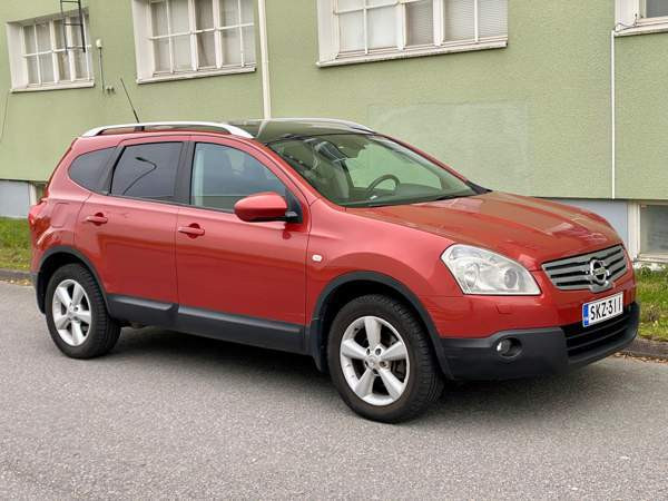 Nissan Qashqai+2 Turtkul - valokuva 2