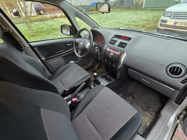 Suzuki SX4 Jyvaeskylae - photo 7