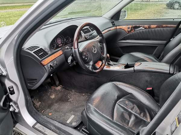 Mercedes-Benz E Kannus - valokuva 5