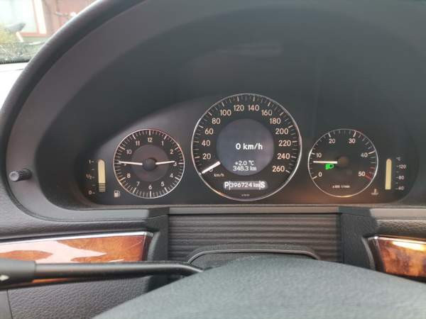 Mercedes-Benz E Kannus - valokuva 4