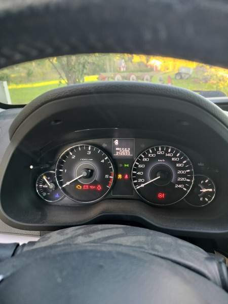 Subaru Legacy Raasepori - valokuva 5