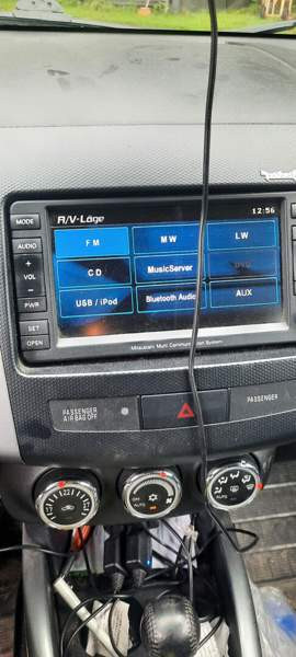 Mitsubishi Outlander Luga - valokuva 8