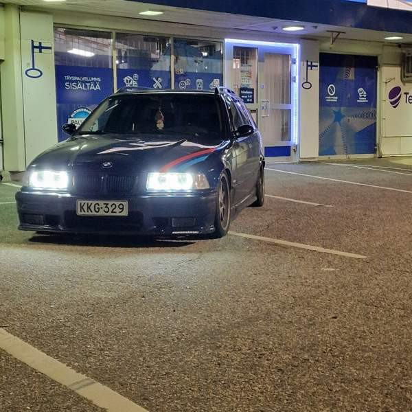 BMW 318 Нурмиярви - изображение 1