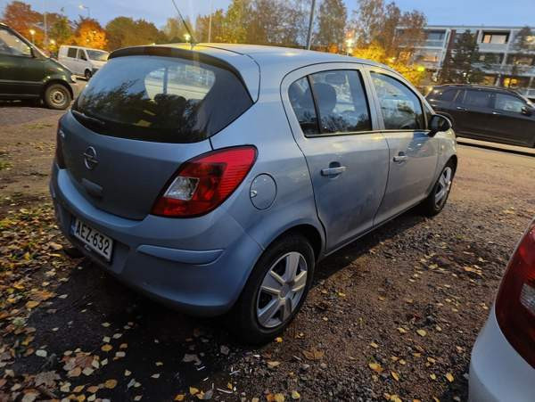 Opel Corsa Helsinki - valokuva 2