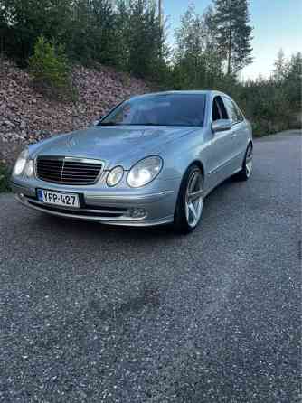 Mercedes-Benz 200 Лохья