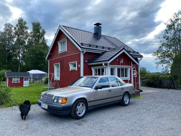 Mercedes-Benz 260 Eurajoki - изображение 1