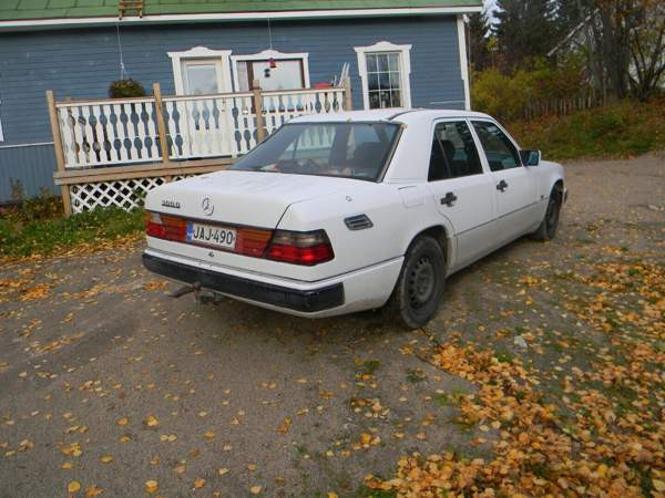 Mercedes-Benz 300 Ювяскюля - изображение 5