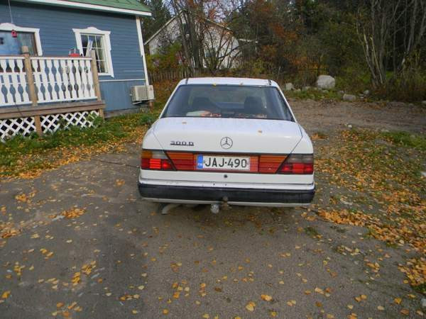 Mercedes-Benz 300 Ювяскюля - изображение 8