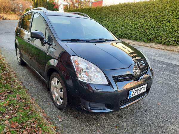 Toyota Corolla Verso Laitila - valokuva 3