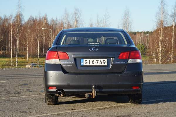 Subaru Legacy Jyväskylä - valokuva 3