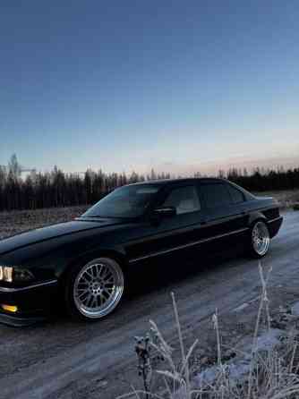 BMW 730 Kannus