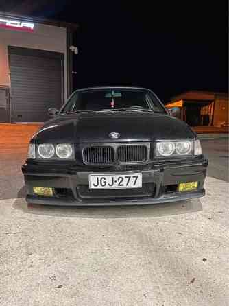 BMW 320 Хювинкяя