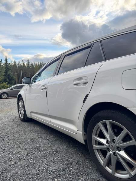 Toyota Avensis Kauhajoki - valokuva 8