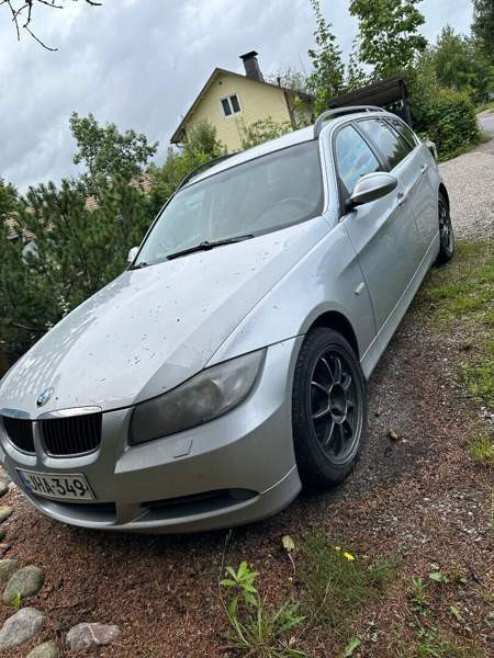 BMW 325 Glebychevo – foto 1