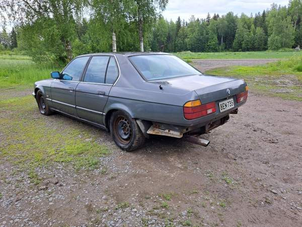 BMW 730 Сейняйоки - изображение 3