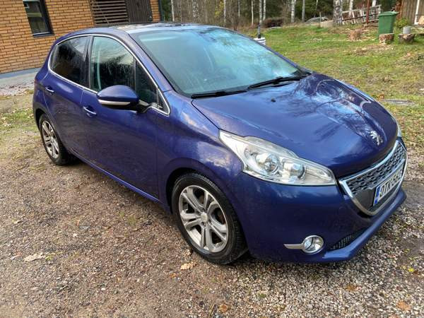 Peugeot 208 Вихти - изображение 3