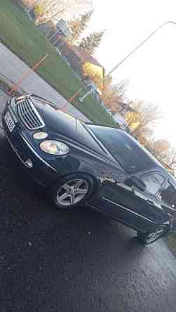 Mercedes-Benz E Turtkul