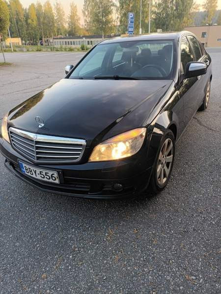 Mercedes-Benz 220 Куопио - изображение 1