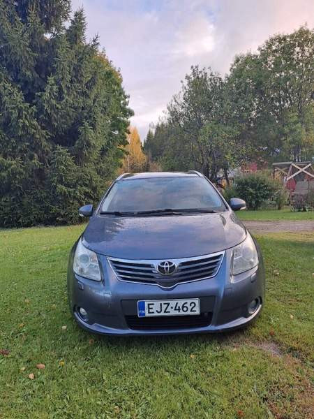 Toyota Avensis Kuopio - valokuva 2