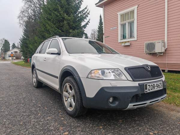 Skoda Octavia Kajaani - photo 1