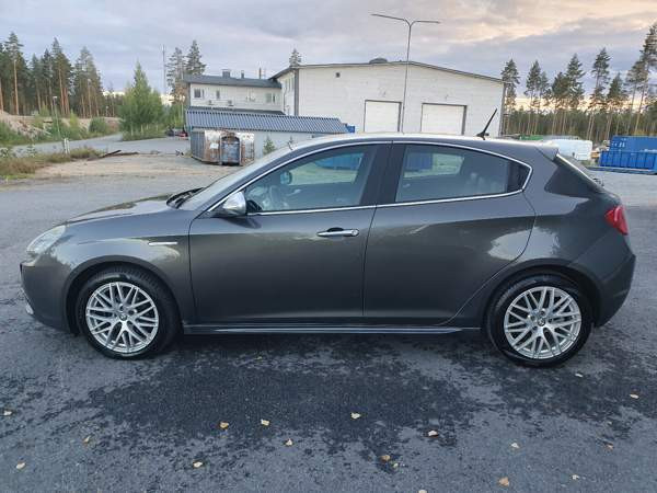 Alfa Romeo Giulietta Тампере - изображение 4