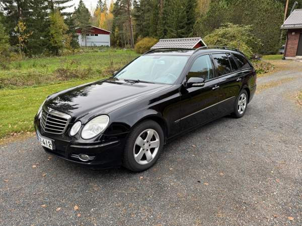 Mercedes-Benz 220 Tammela – foto 1