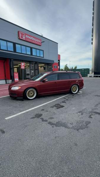 Volvo V70 Jaervenpaeae - photo 1
