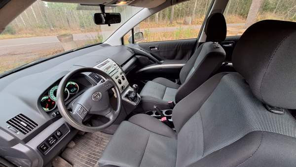 Toyota Corolla Verso Mynämäki - valokuva 5