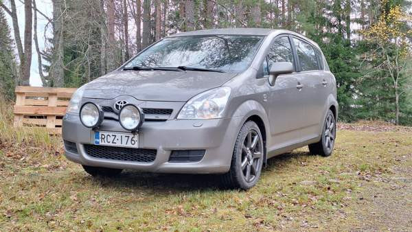 Toyota Corolla Verso Mynämäki - valokuva 1