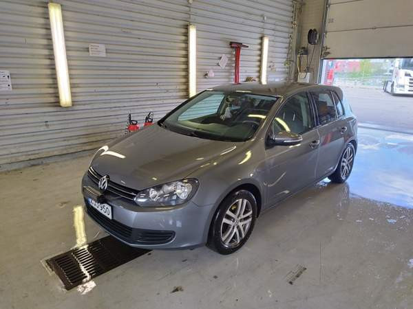 Volkswagen Golf Äänekoski - изображение 1
