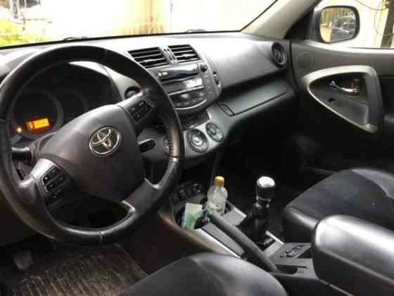 Toyota RAV4 Рованиеми