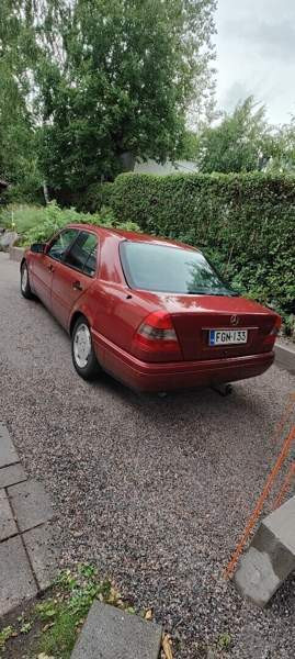 Mercedes-Benz 180 Oulu - valokuva 8