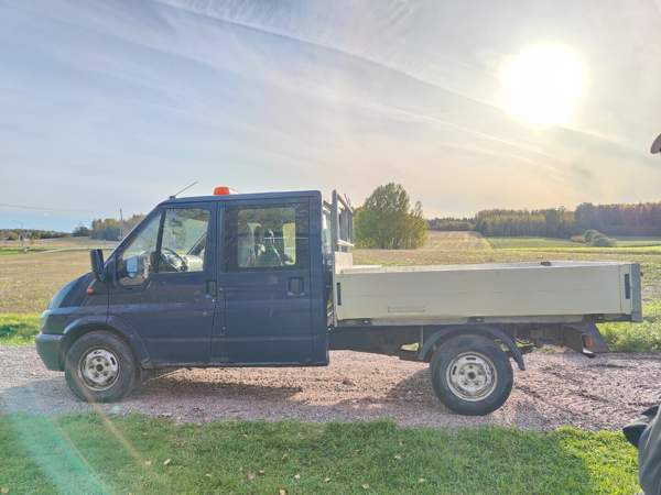 Ford Transit Siuntio - valokuva 1
