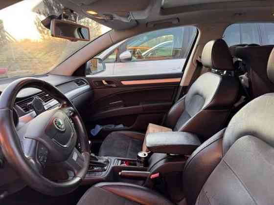 Skoda Superb Alahärmä