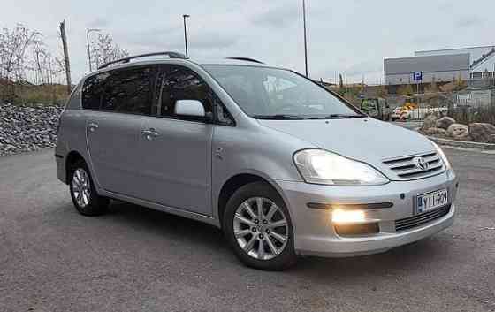 Toyota Avensis Verso Helsinki