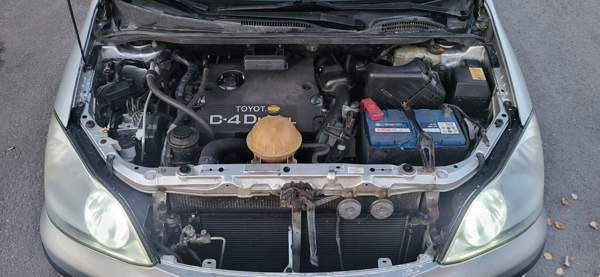 Toyota Avensis Verso Helsinki - изображение 7