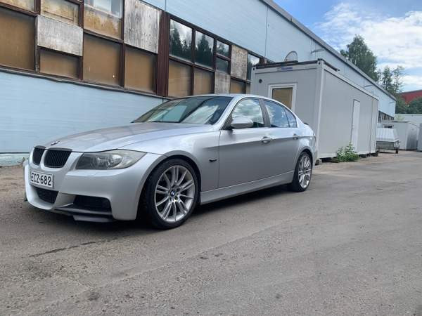 BMW 330 Riihimäki - valokuva 3