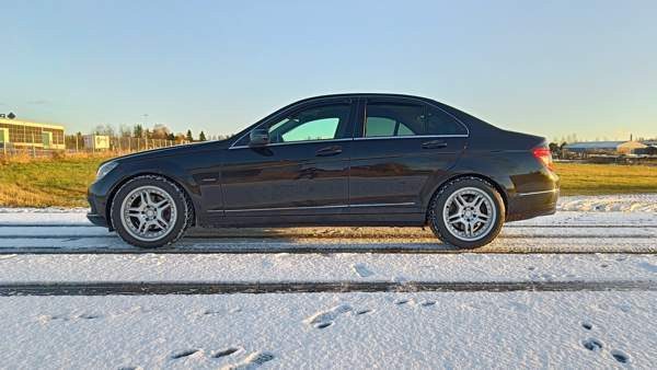 Mercedes-Benz C Lapua - valokuva 1
