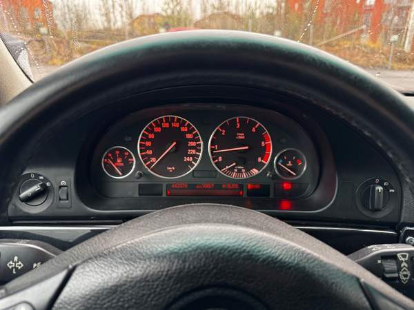 BMW 530 Sibbo - изображение 5